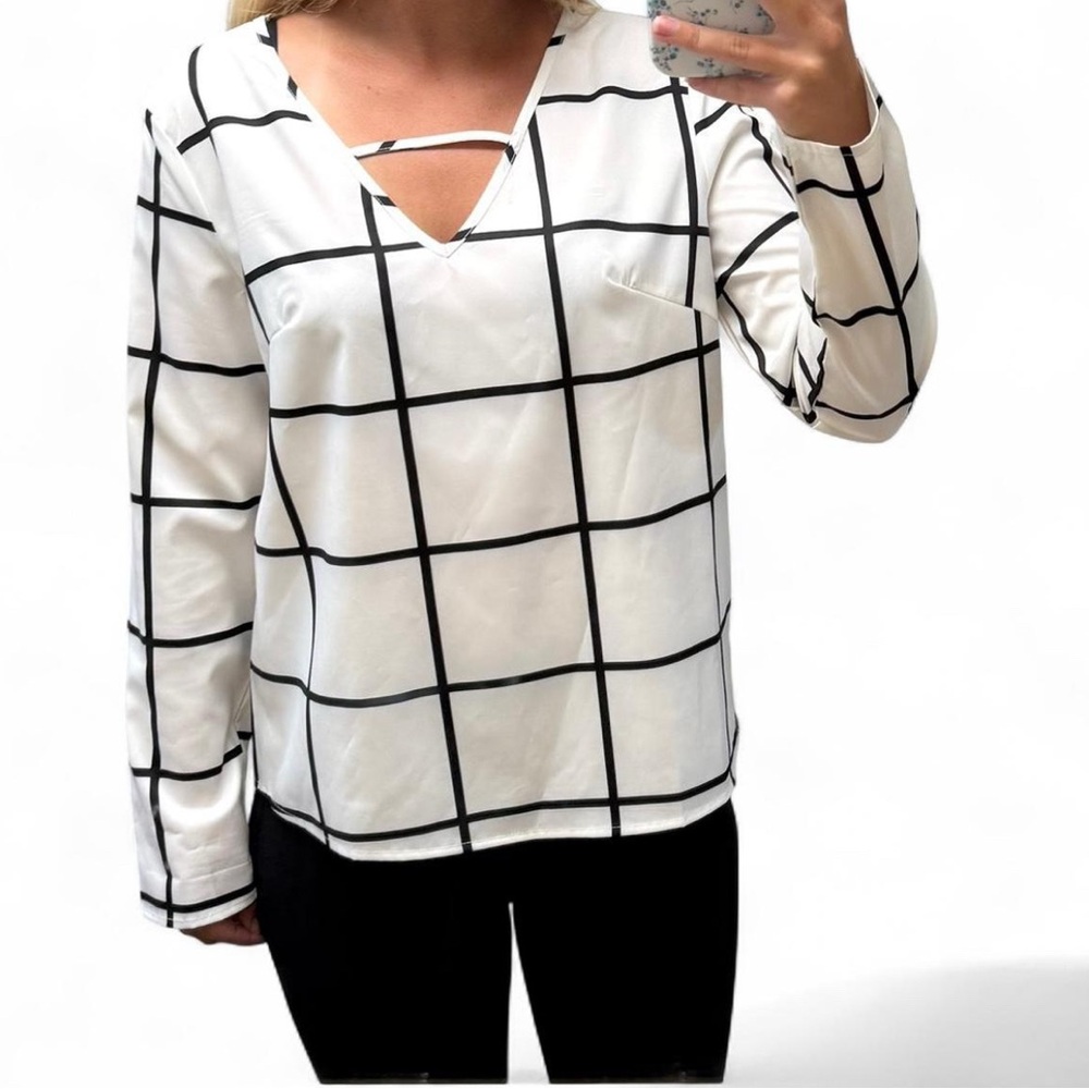 SHEIN White and Black Boxy Blouse with Cut Out Details